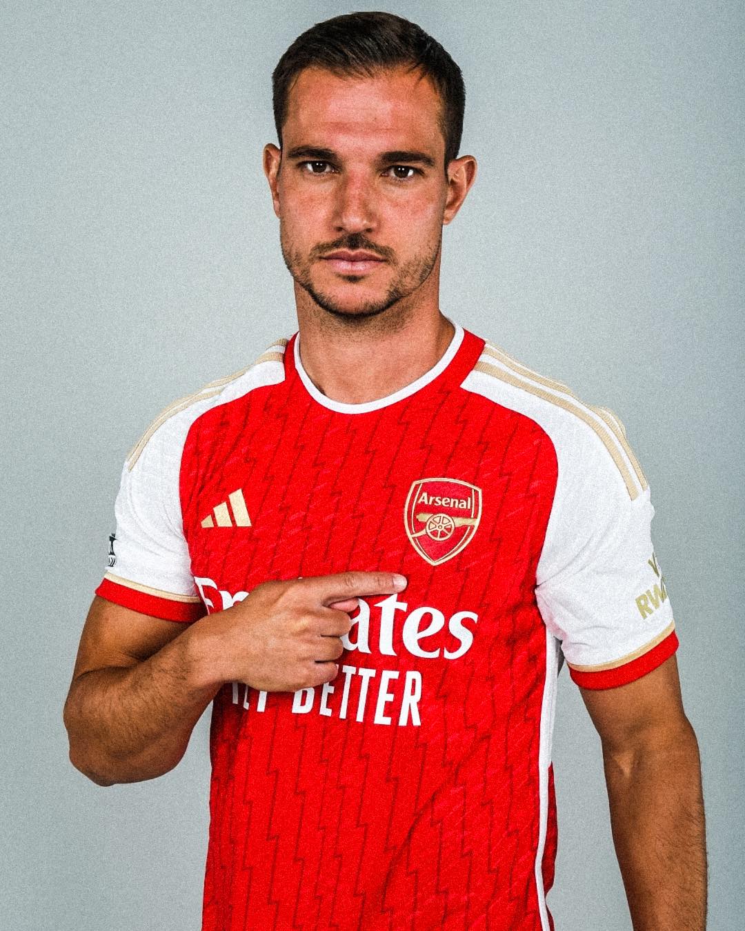 Cedric Soares bày tỏ sự quyết tâm được ra sân cho Arsenal ở mùa giải năm nay